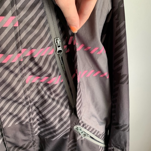 DC Ski / Snowboard / Snow Jacket - Size Small - Picture 3 of 10